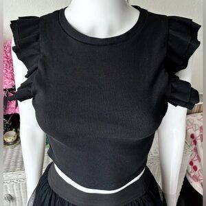 Zara Crop Top Crewneck Ruffled Short Sleeves Ribbed fabric in black color Size M